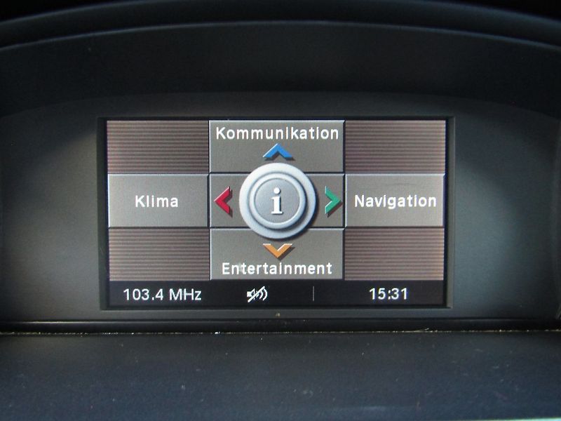 BMW Řada 3 (2008) 2.0D 130kW  2 SADY KOL - fotka 37 z 43