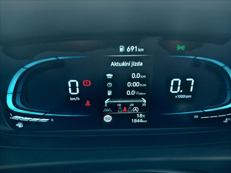 Hyundai Bayon 1,2 SMART - fotka 8 z 15