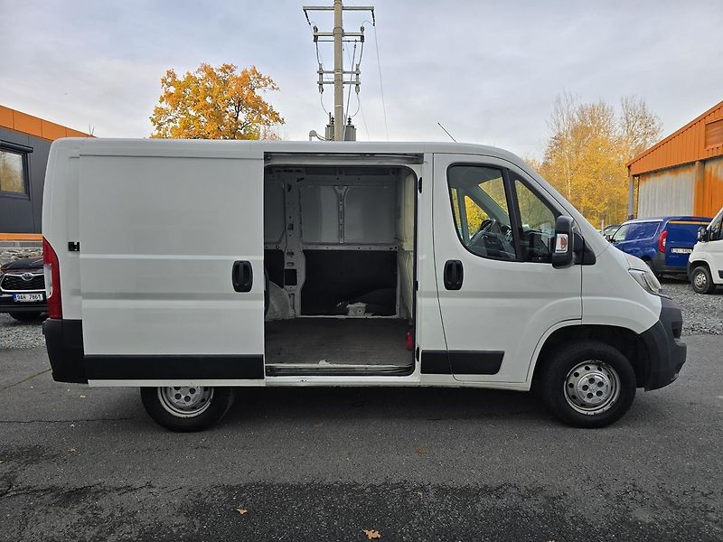 Citroën Jumper L1H1 2,2HDI 88kW - DPH - fotka 8 z 19