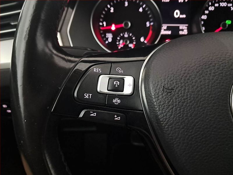 Volkswagen Passat (2019) 2.0 TDI, Automat, Kůže, Navi - fotka 15 z 17