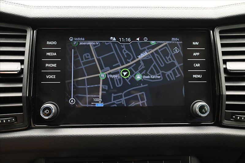 Škoda Kodiaq 2,0 TDI 147 kW DSG 4x4 TAŽNÉ Z - fotka 20 z 33