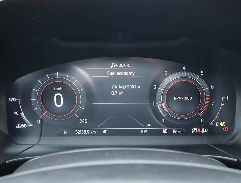 Ford Kuga (2023) ST-Line 1.5 EcoBoost - fotka 11 z 25