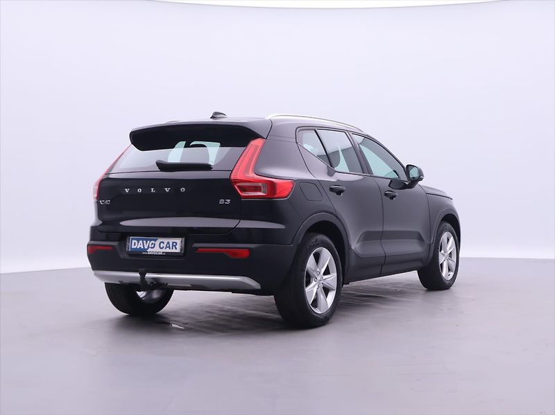 Volvo XC40 2,0 B3 120kW Core DCT CZ Záruk - fotka 7 z 32
