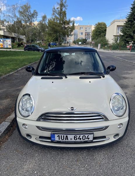 Mini Cooper (2006) MINI Cooper 1.6 85 kW – 97 863 - fotka 1 z 7