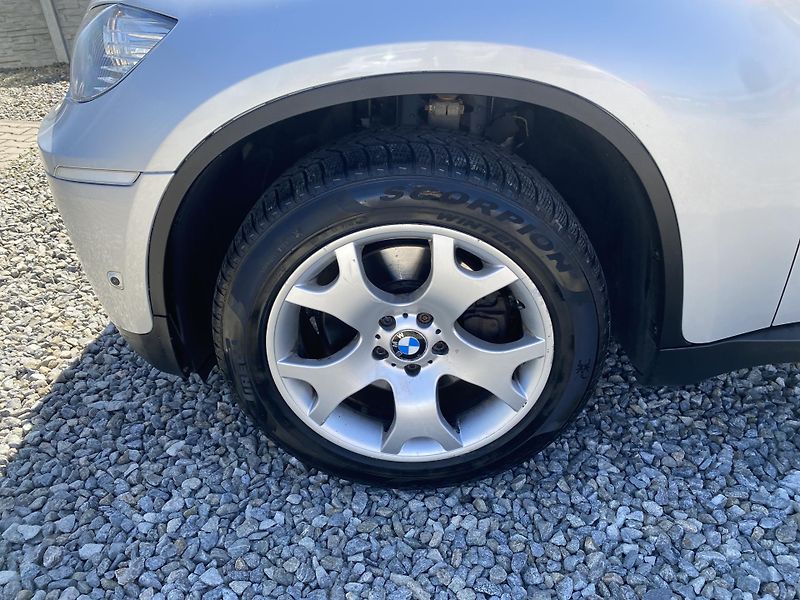 BMW X6 4.0D 4x4 310PS FULL CZ DPH 1A! - fotka 19 z 166