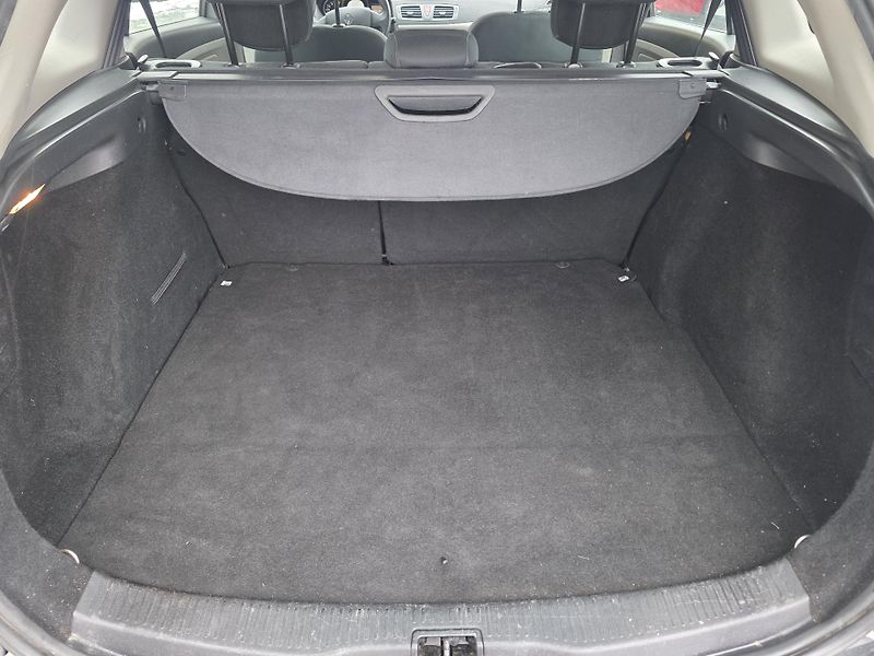Renault Mégane 1.6 i Parkovací senzory  - fotka 6 z 20