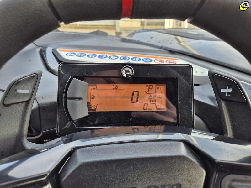 Can-Am Maverick R (2026) MAX X RS DCT SAS 999T MY26 - fotka 21 z 22