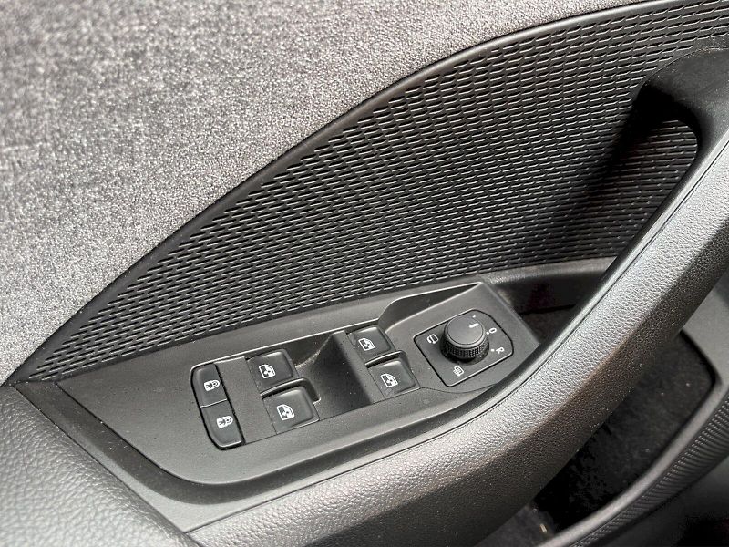 Škoda Octavia (2025) Top Selection 1.5 TSI e-TEC 11 - fotka 22 z 35