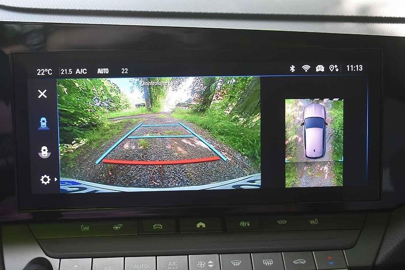 Nový Opel Astra je dobře využitelný v českém prostředí