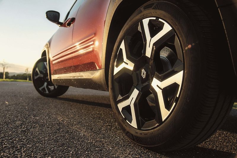 Renault 4 E-TECH (2025) Techno 150 k comfort range - fotka 29 z 30