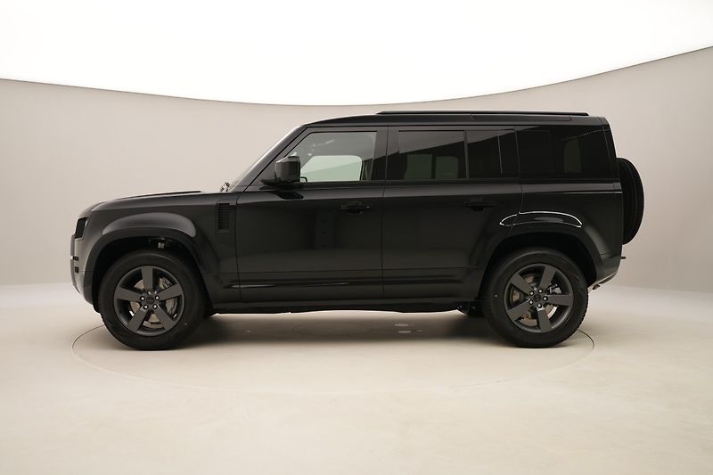 Land Rover Defender (2026) D350 X-DYNAMIC HSE AWD AUT - fotka 9 z 56