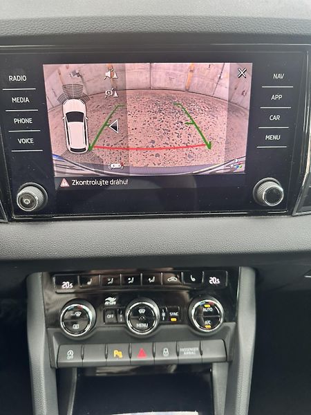 Škoda Karoq (2019) Škoda Karoq 1.5 TSI 7 DSG  - fotka 17 z 18