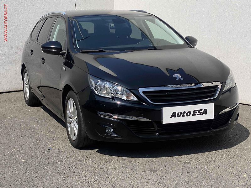 Peugeot 308 (2016) 1.6 HDi, Style, navi - fotografie inzerátu