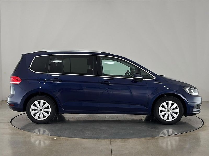 Volkswagen Touran Comfortline DSG - fotka 16 z 29