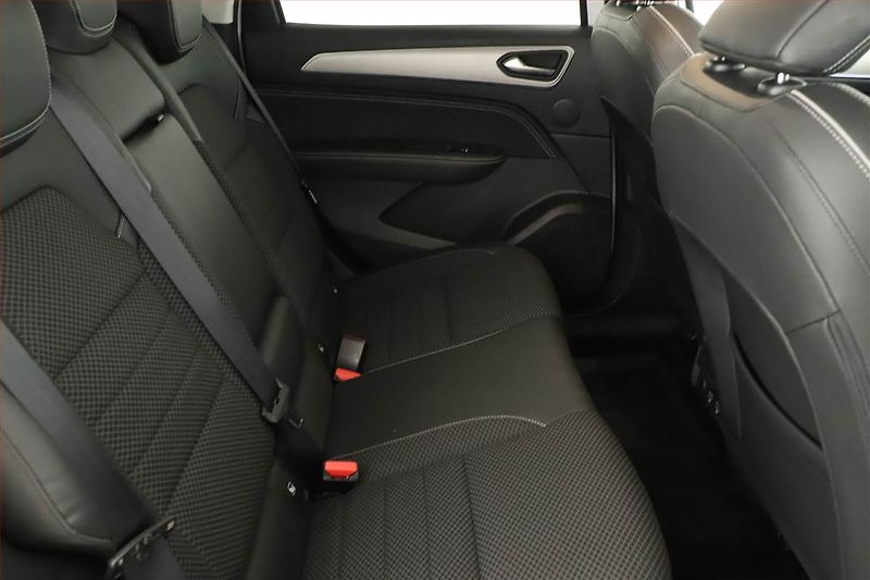 Renault Arkana (2021) 1.3 TCe, Automat, ČR,1.maj - fotka 7 z 19