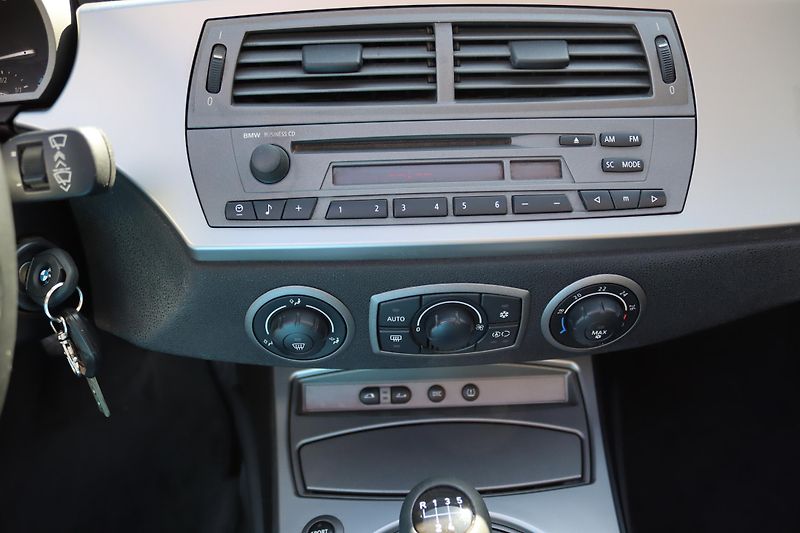 BMW Z4 Roadster 2.5i(E85)M54B25 141kW - fotka 29 z 32
