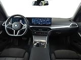 BMW Řada 3 330i xDrive Touring - náhled 12