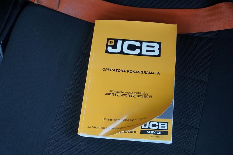 JCB (2022) 4CX PRO / 3400 MTH! / 2022 - fotka 18 z 20