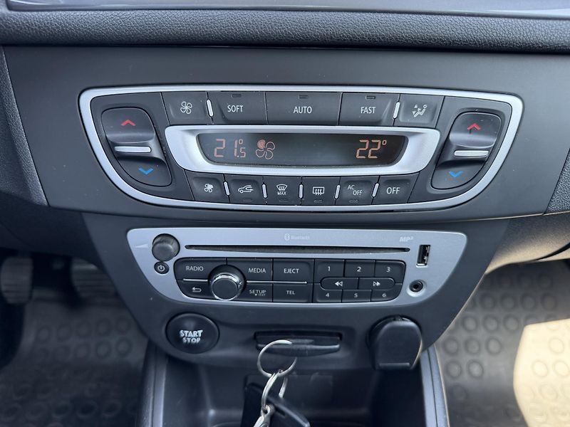 Renault Mégane (2015) 1.2 TCe 85kW ČR - fotka 12 z 40