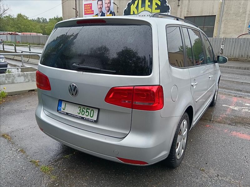Volkswagen Touran 1,2 TSi  Comfortline - fotka 12 z 24