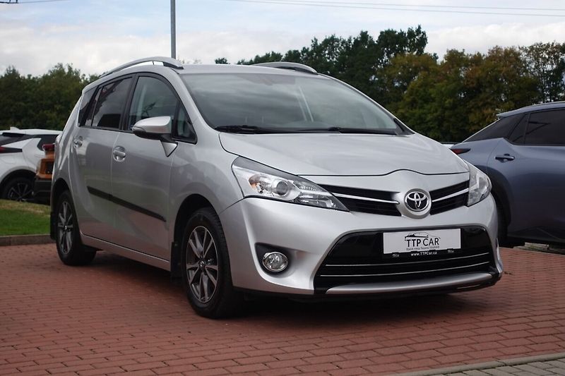 Toyota Verso 1,8VVTi 108kW 6M/T Active Supe - fotka 3 z 26