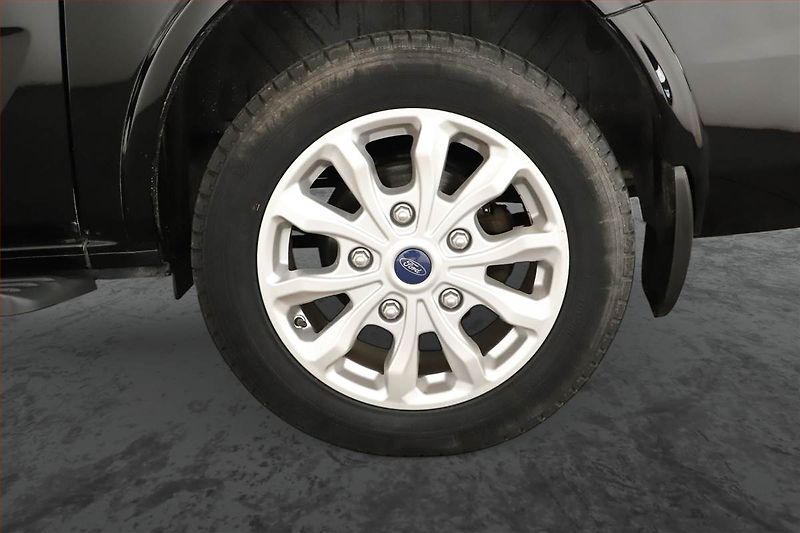 Ford Tourneo Custom (2021) Titanium 2.0 EcoBlue, DPH - fotka 12 z 19