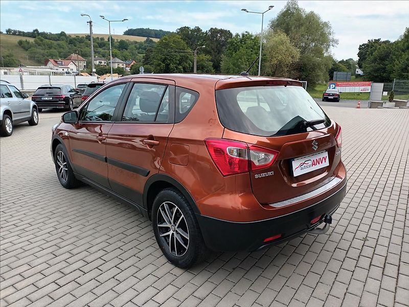 Suzuki SX4 S-Cross 1,0 BJet,82KW,ČR,TAŽNÉ, - fotka 7 z 36