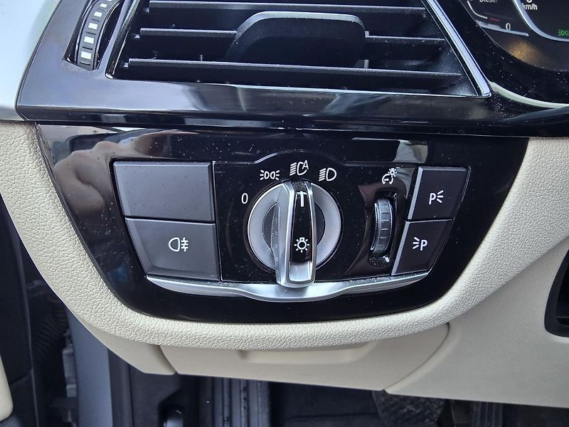 BMW Řada 5 110kW LED+NAVI+KŮŽE - DPH - fotka 31 z 58