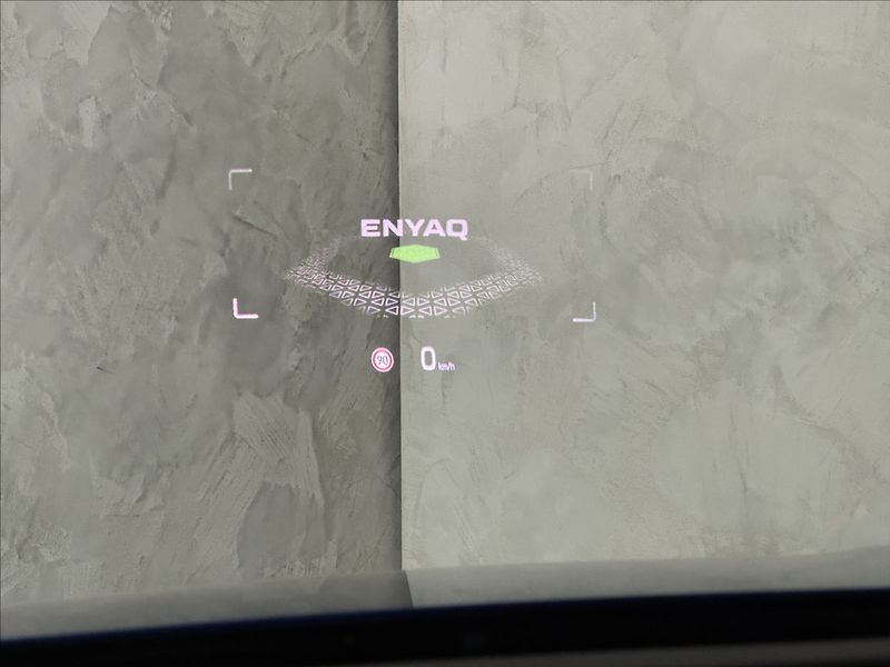 Škoda Enyaq 80 Tepelko LED Matrix Assist - fotka 49 z 50