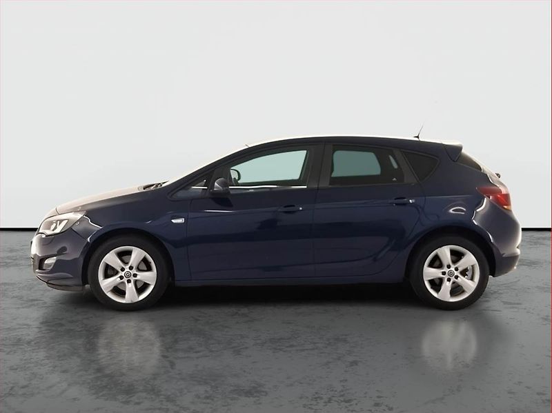 Opel Astra (2010) 2.0 CDTI, Serv.kniha, po STK - fotka 3 z 17