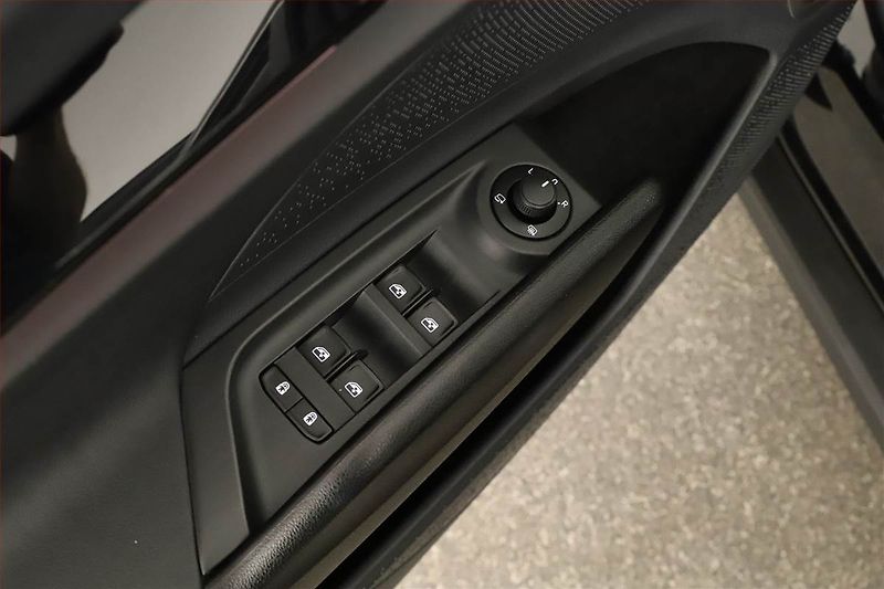 Škoda Enyaq (2021) iV 80 (82 kWh), SoH 89% - fotka 27 z 30