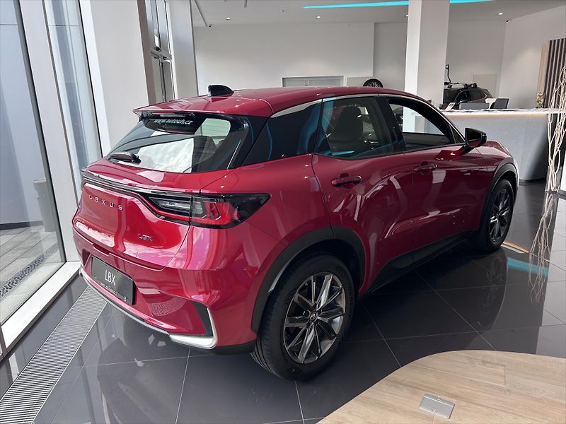 Lexus LBX (2025) 1,5   Relax Tech - fotka 5 z 9