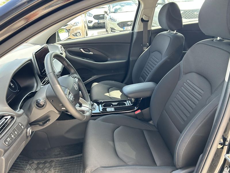 Hyundai i30 FB FL 1,0 T-GDI STYLE MHEV - fotka 14 z 30