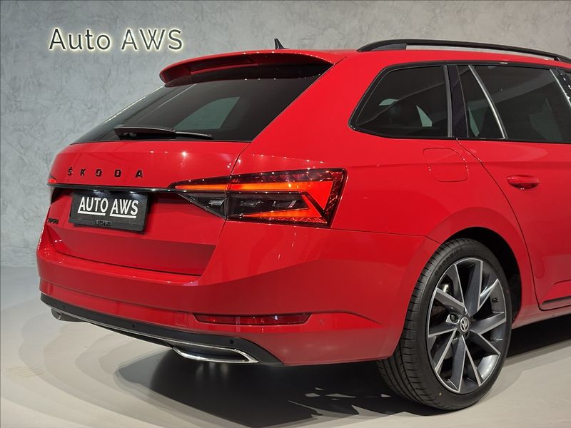 Škoda Superb 2,0 TDi  Sportline LED Virtual - fotka 11 z 48