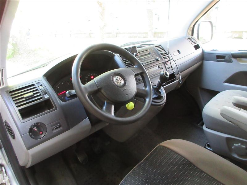 Volkswagen Caravelle 2,5 TDi 128Kw, 4x4, 7míst, Lon - fotka 12 z 30