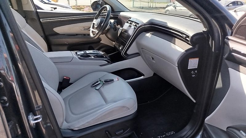 Hyundai Tucson (2023) 1.6 T-GDI Plug-in-Hybrid  4x4  - fotka 26 z 34