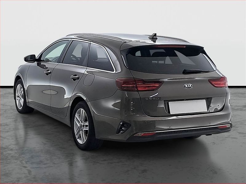 Kia Ceed (2019) 1.4 T-GDI, Serv.kniha, Navi - fotka 4 z 17