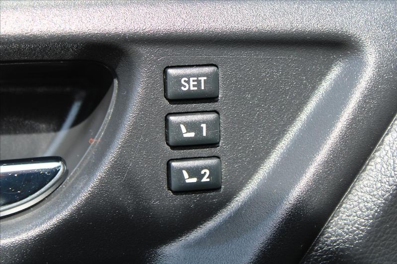 Subaru Forester 2,0 XT  ČR,AUTOMAT,4x4,TAŽNÉ - fotka 24 z 35