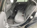 Mercedes-Benz Třídy A (2016) 1.6i A180, Navi, AC, tažné - náhled 10