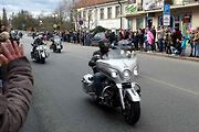 Z příjezdu spanilé jízdy motocyklů do Poděbrad.