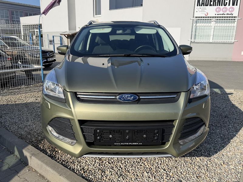 Ford Kuga 1,5 EcoBoost / 110kW  - fotka 2 z 50
