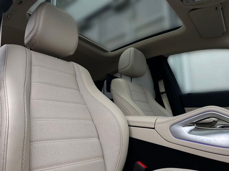 Mercedes-Benz GLE Coupé 400 d 4MATIC kupé AMG Li - fotka 16 z 18