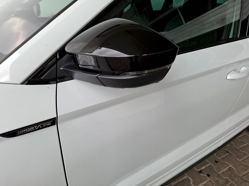 Škoda Karoq (2025) SportLine TD 2.0/110KW A7F - fotka 27 z 46