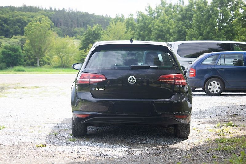 Volkswagen e-Golf eGolf, nová STK, 100% stav. - fotka 6 z 46