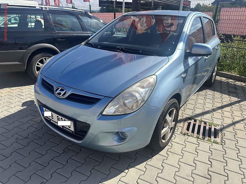 Hyundai i20 (2010) 1.2 i - fotka 1 z 3