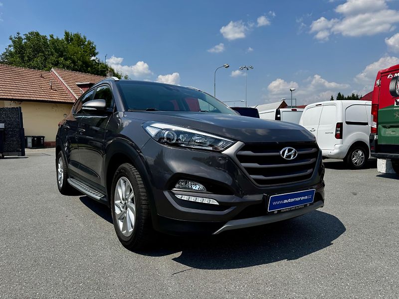 Hyundai Tucson (2018) 1.6 T-GDI 4x4 Trikolor - fotka 3 z 23