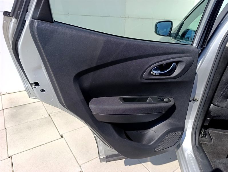 Renault Kadjar 1,5 DCi Kamera Navi Aut.klima - fotka 19 z 34
