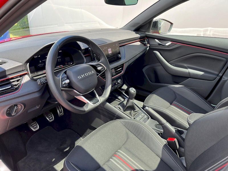Škoda Scala (2025) 1.5 TSI 110kW Monte Carlo - fotka 7 z 29