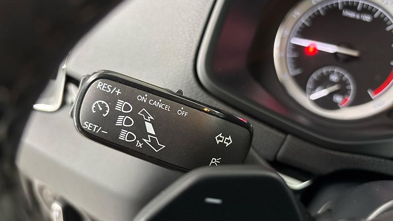 Škoda Karoq 2.0 TDI DSG 4x4 Style - fotka 14 z 26