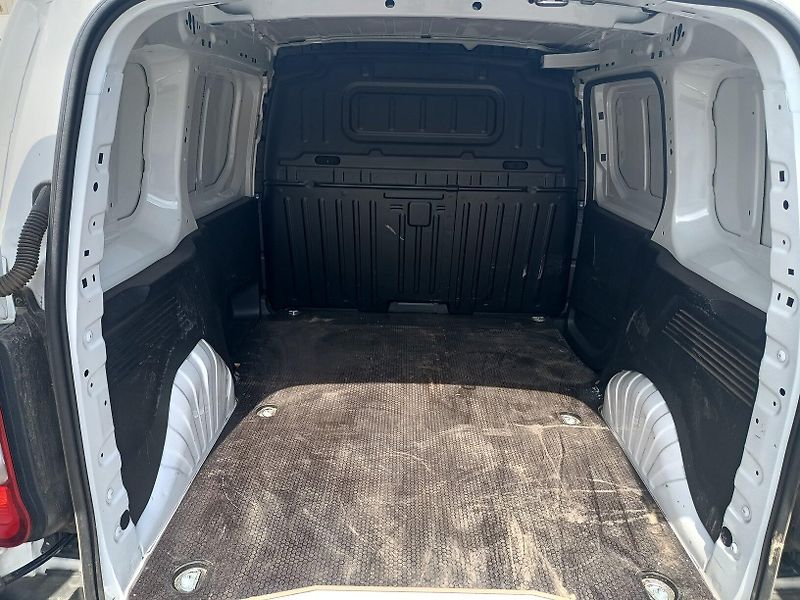Opel Combo 1.5 CDTi - fotka 20 z 32